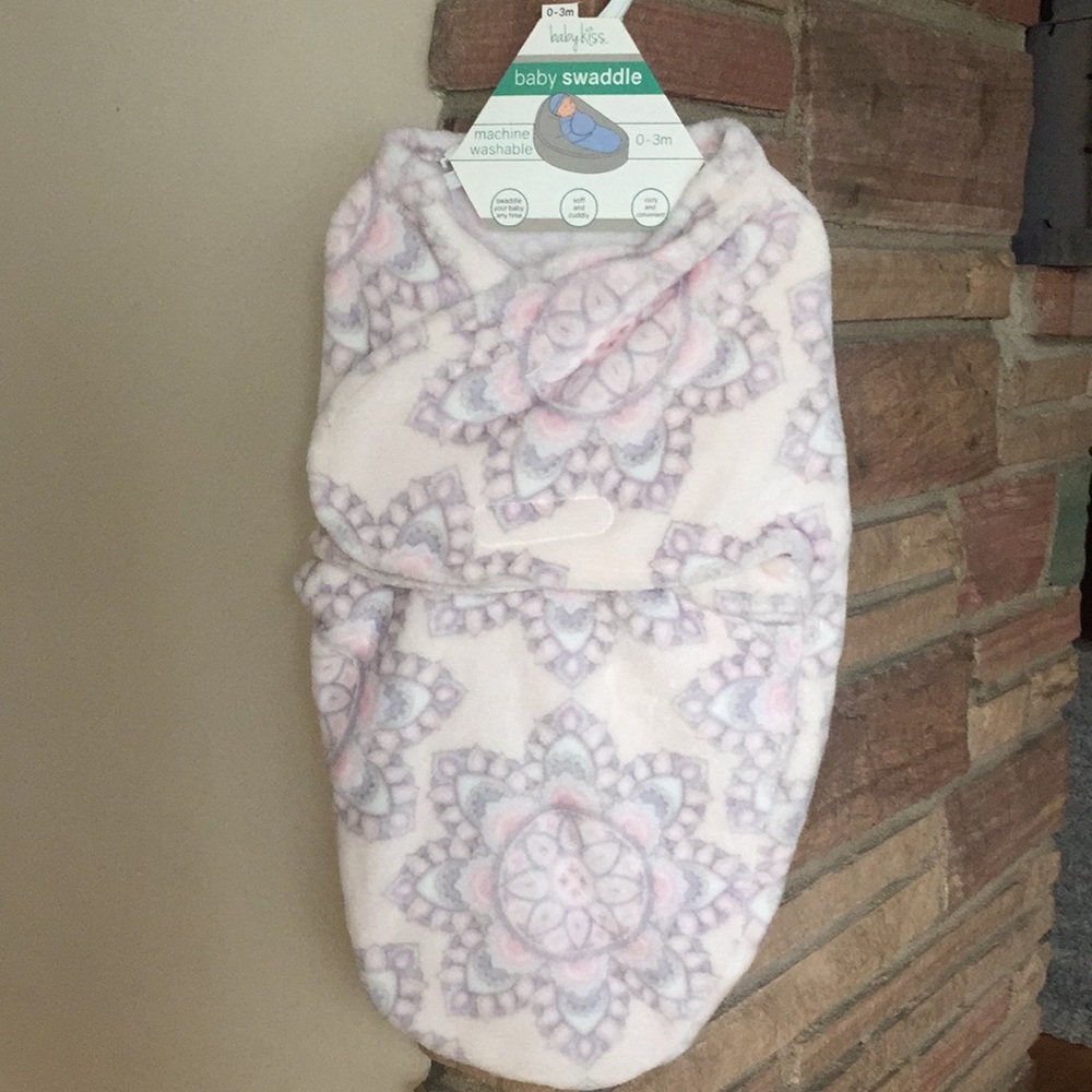 Baby kiss Baby Swaddle